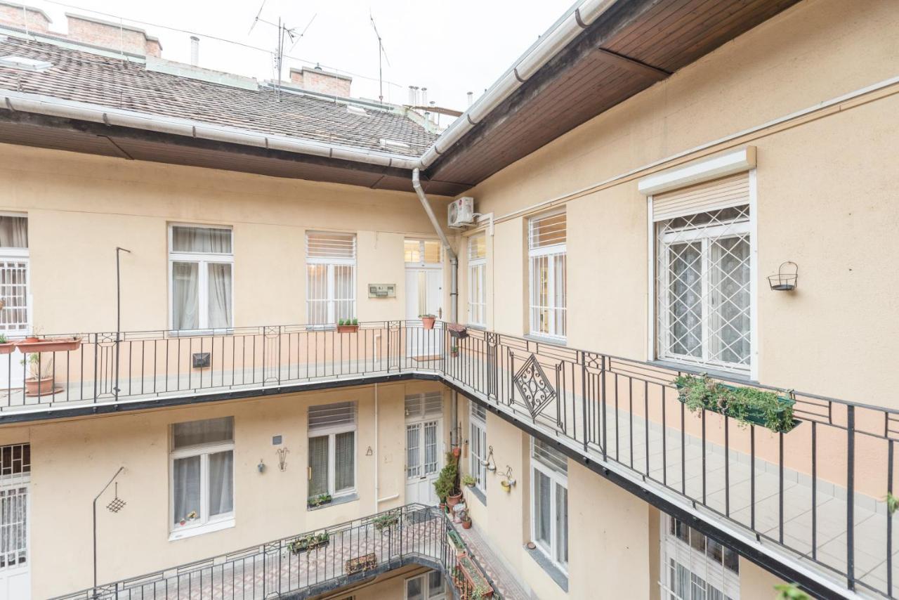 Апартаменты Downtown Heart 3 Bdr, 2 Bath, A/C Будапешт Экстерьер фото
