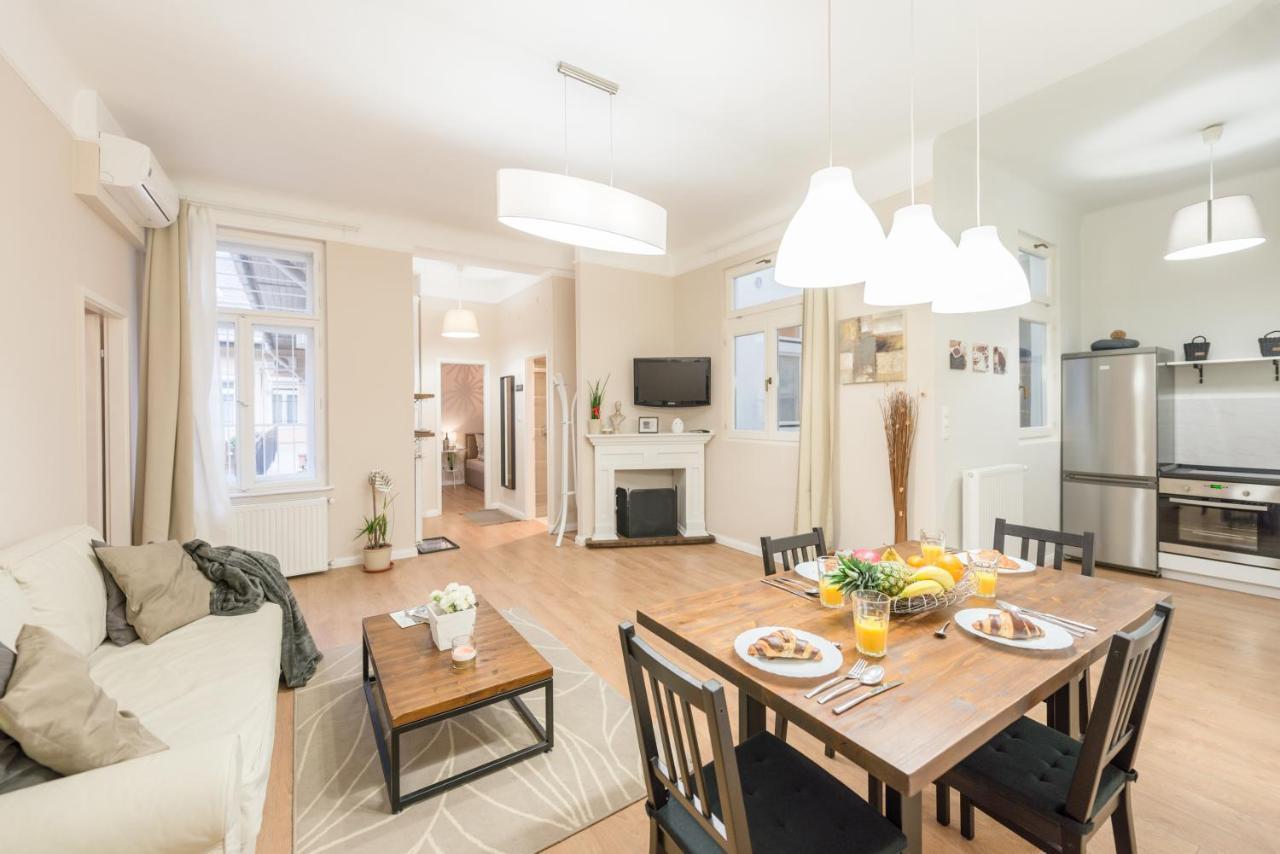 Апартаменты Downtown Heart 3 Bdr, 2 Bath, A/C Будапешт Экстерьер фото